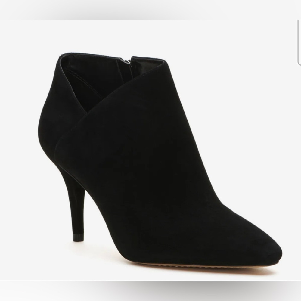 VINCE CAMUTO AVELINSA BLACK SUEDE BOOTIE SIZE 6.5 NEW